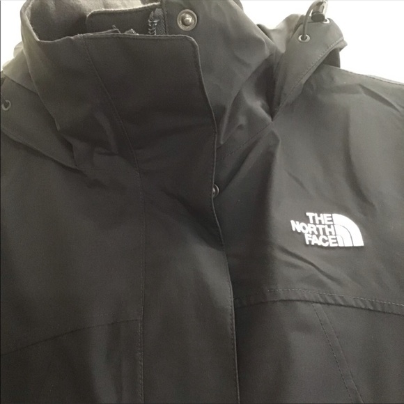 NWT North Face Rain Coat - Picture 3 of 8